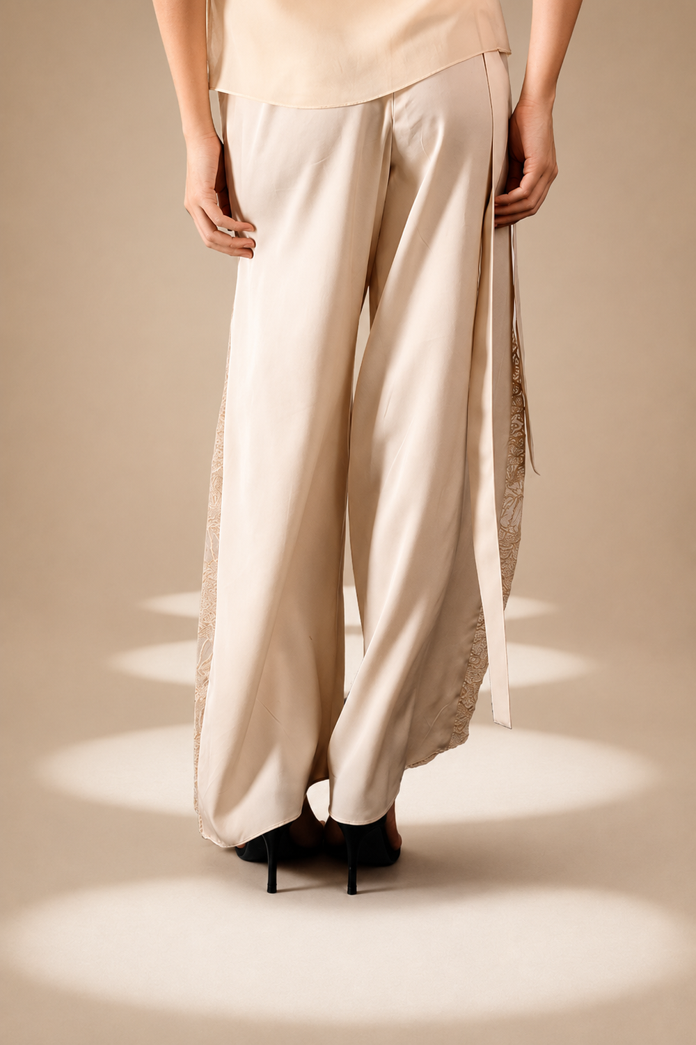 Embroidered Inlay Pants Champagne lyocell