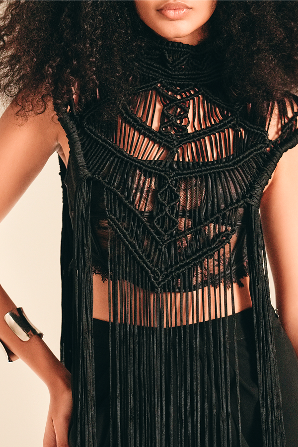 Macrame Fringe Top Midnight viscose-chord