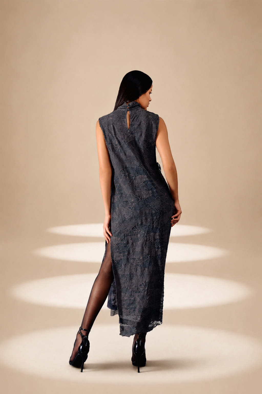 Unveil Embroidered Overlay Ash nylon